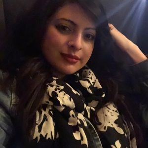 Meet your Posher, Nicole